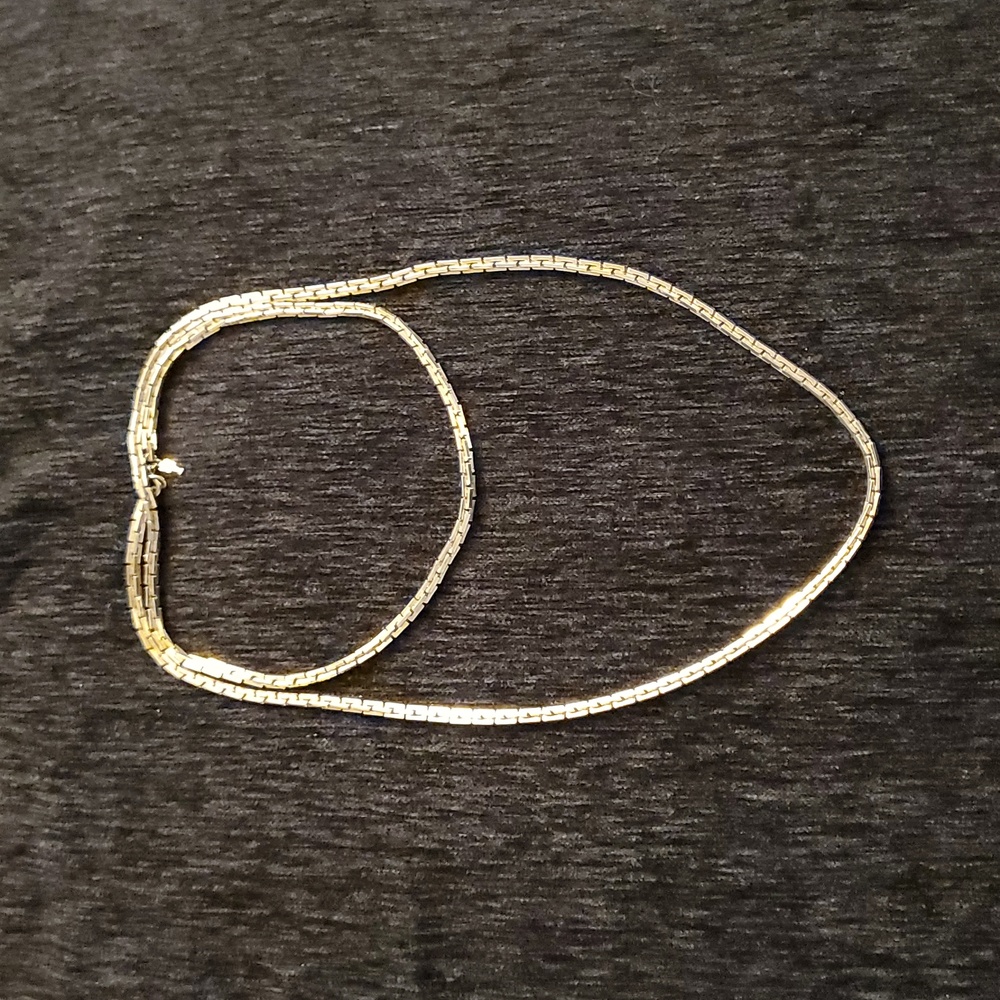 VINTAGE TRIFARI GOLD TONE BOX CHAIN Necklace 35 Inch Long T Hang Tag - Picture 5 of 7